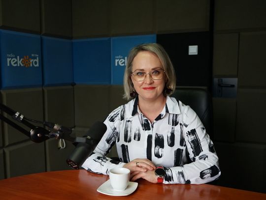 Anna Kubińska w studiu Radia Rekord w Ciechanowie