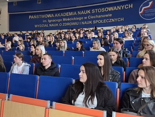 Uczestnicy sympozjum w PANS