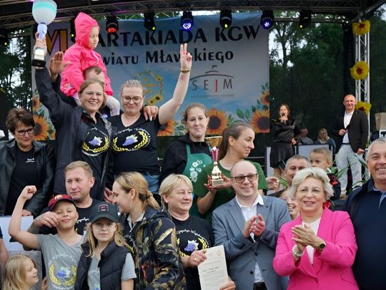 VI Spartakiada KGW Powiatu Mławskiego w Chądzynach - zacięta rywalizacja i triumf "Parafianek" z Żurominka