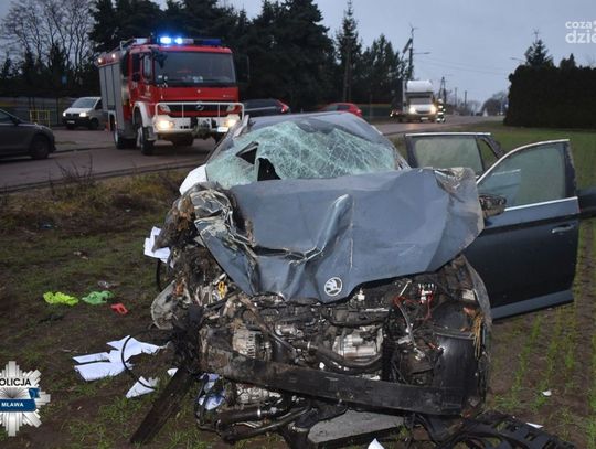 W Dąbrowie dramatyczny wypadek: Nietrzeźwy kierowca ucieka z miejsca zdarzenia