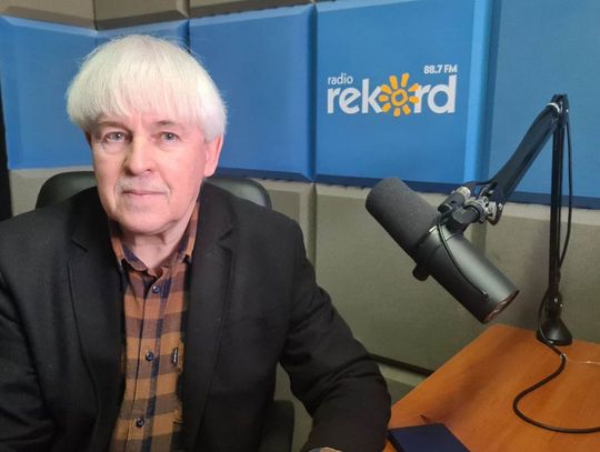 Waldemar Kiciński: Odbijamy się od dna, pasażerów przybywa