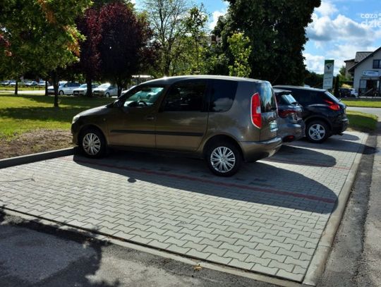 Więcej miejsc parkingowych na Reutta. Ratusz: To rekompensata za utracone miejsca na Szwanke