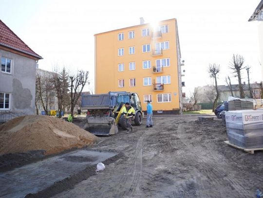 Więcej zieleni na Blokach w Ciechanowie. Prace potrwają do wiosny