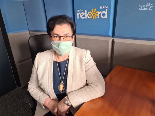 Wiesława Krawczyk: Musimy pogodzić się z tym, że wciąż jesteśmy w stanie epidemii