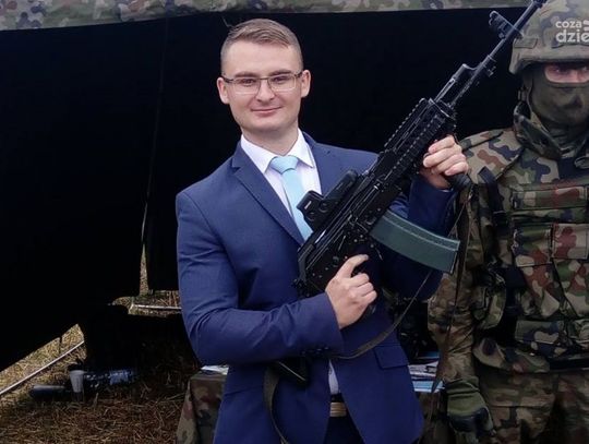 Wójt Jarosław Muchowski i jego trzy kobiety