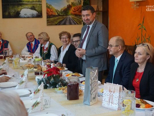 Wójt Michał Jasiński i… całe Jego Karniewo