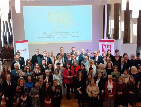 Wręczono statuetki i dyplomy. Laureaci konkursu „Mazowieckie Zdarzenia Muzealne – Wierzba” odebrali je w opinogórskiej oranżerii