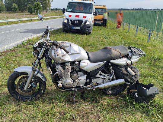 Wypadek na trasie S7 koło Dąbka. Ranny motocyklista trafił do szpitala