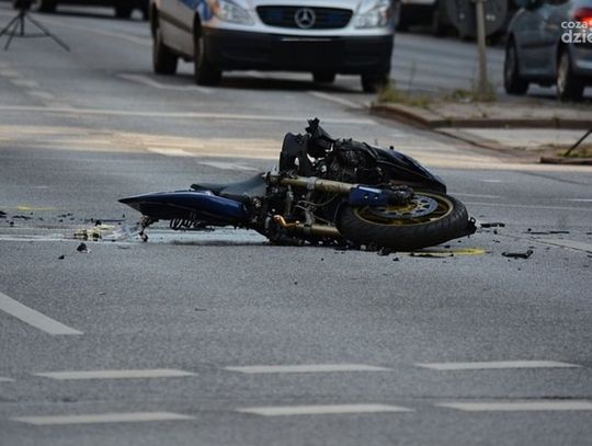 Wypadek w Ciechanowie: Kierująca nie ustąpiła pierwszeństwa motocykliście - śledztwo w toku