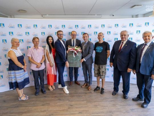 Zaginiona zabytkowa tablica wróciła do Ciechanowa