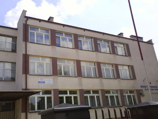 Zdalna edukacja. Wsparcie dla 26 szkół z subregionu ciechanowskiego