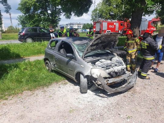 Zderzenie trzech samochodów na Pułtuskiej (zdjęcia)