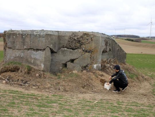 Ziemia z pola Bitwy pod Mławą trafi do symbolicznego grobu w Przytocznej