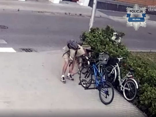 Złodziej roweru ujęty na kamerze w Mławie – czy rozpoznajesz sprawcę?