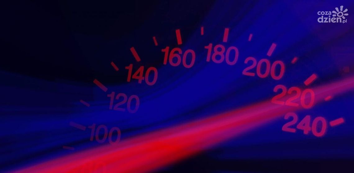 138 km/h w zabudowanym. Brawurowa jazda 31-latki srogo ukarana