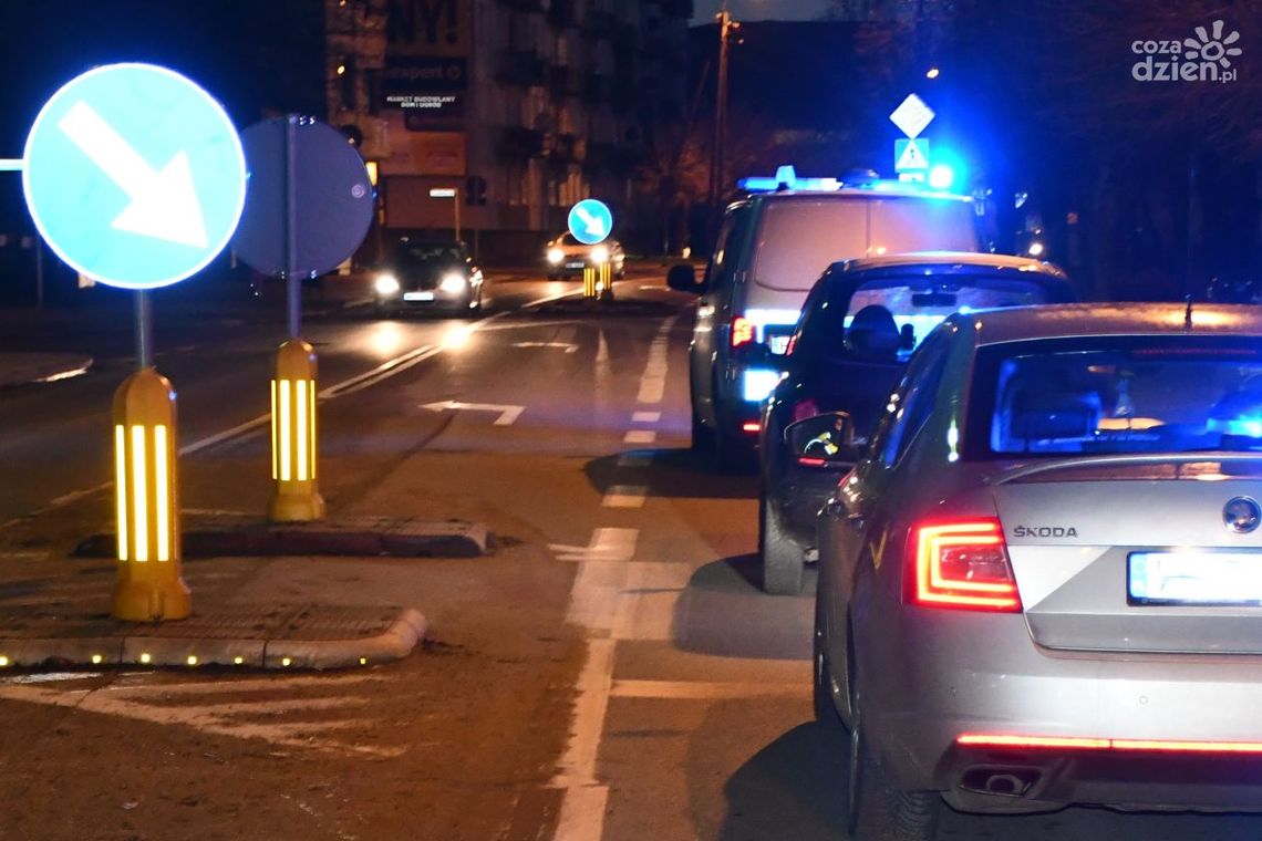 16 latka potrącona na pasach w Mławie