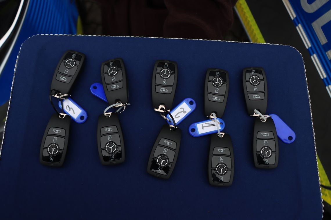 209 nowych samochodów dla mazowieckich policjantów