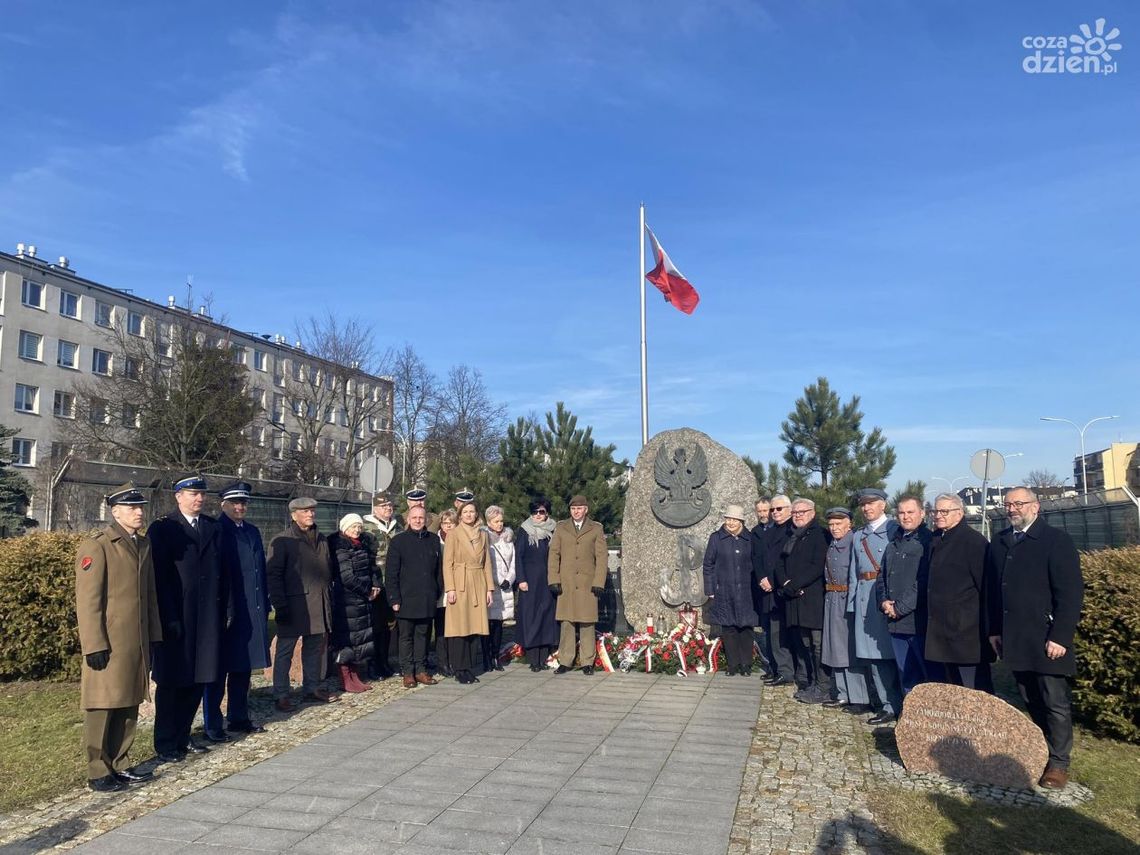 82. rocznica utworzenia Armii Krajowej: Uroczystość w Ciechanowie [Zdjęcia] 