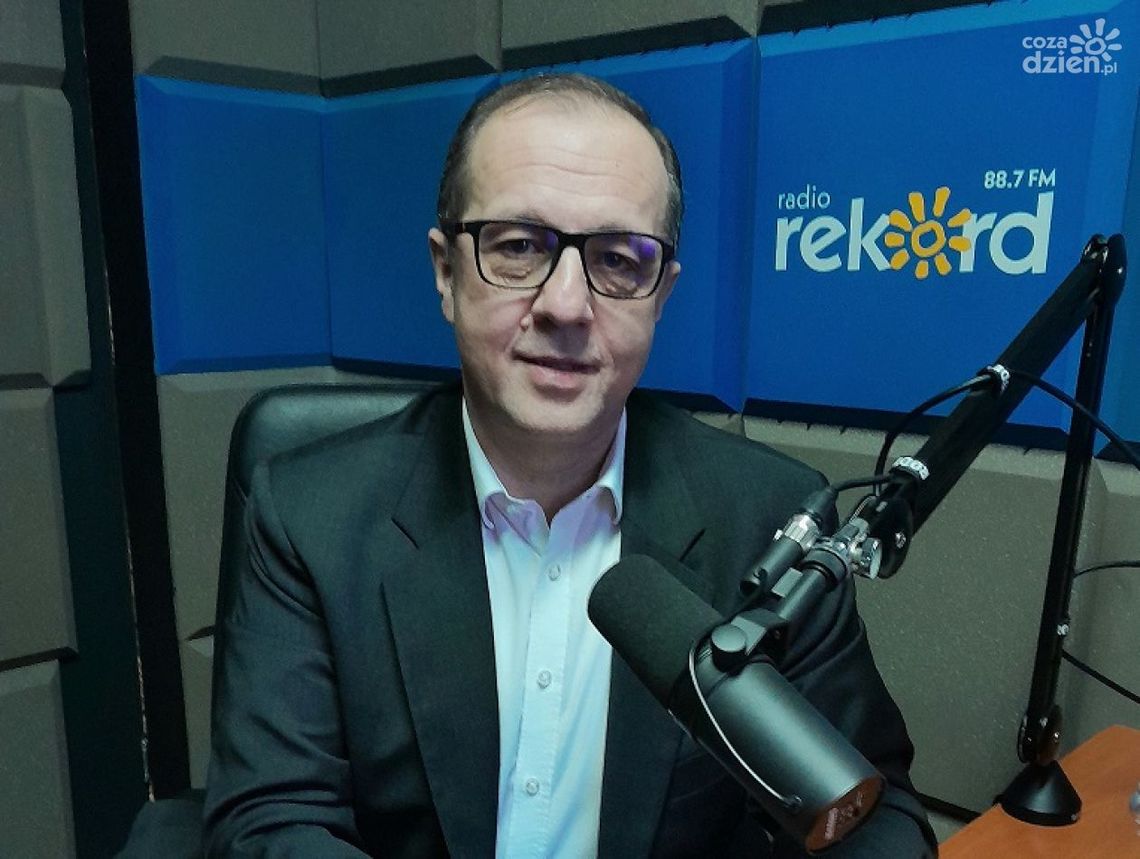 Adam Krzemiński: 9 milionów jest więcej niż 2 miliony. Jeśli dla starosty jest inaczej, to przepraszam Adam Krzemiński: 9 milionów jest więcej niż 2 miliony. Jeśli dla starosty jest inaczej, to przepraszam