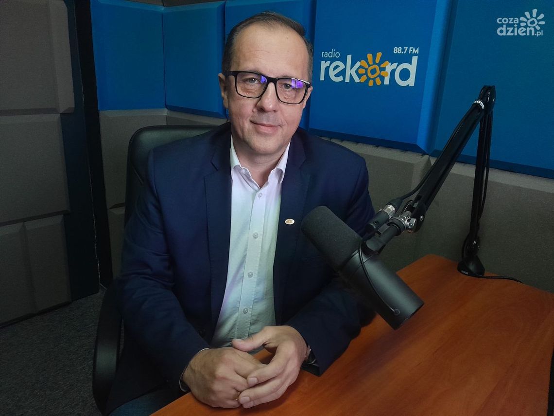 Adam Krzemiński: Powalczmy na programy, a nie na inwektywy Adam Krzemiński: Powalczmy na programy, a nie na inwektywy