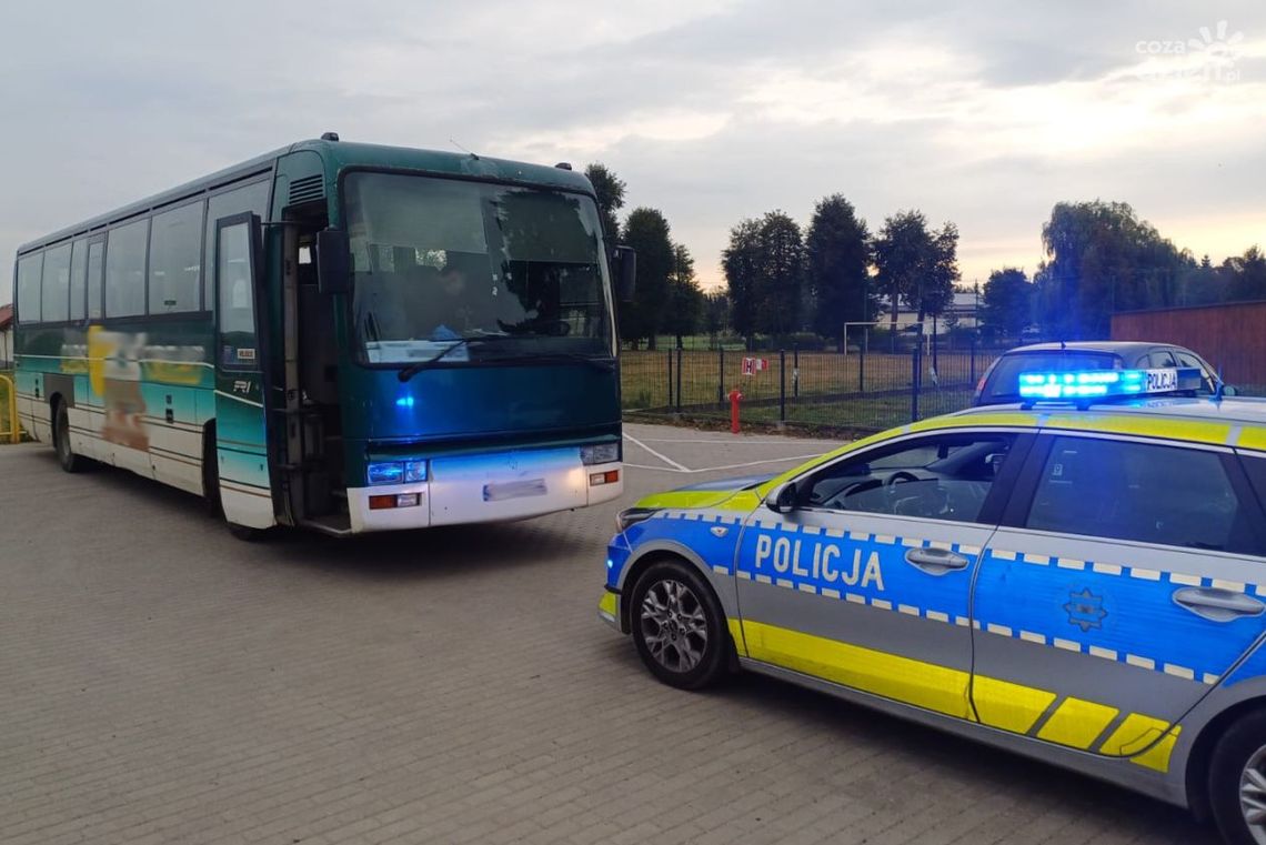 Akcja „Gimbus” trwa! - Policja dba o bezpieczeństwo dzieci Akcja „Gimbus” trwa! - Policja dba o bezpieczeństwo dzieci