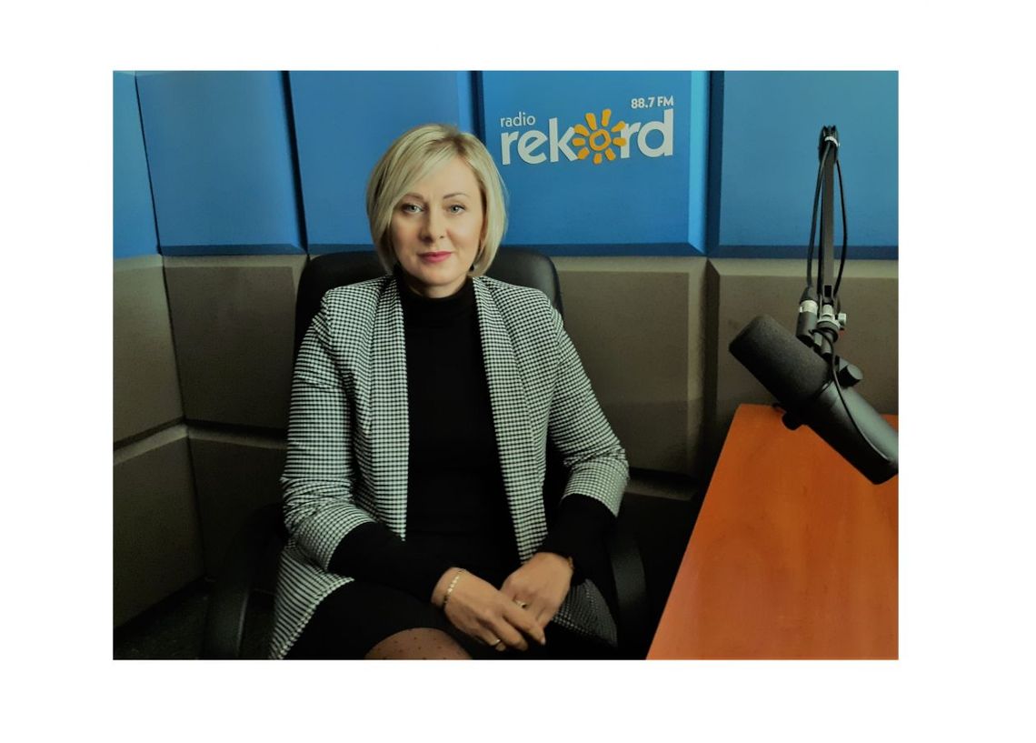 Aneta Szczepaniak, dyrektor Placówki Opiekuńczo - Wychowawczej Socjalizacyjnej w Ciechanowie gościem Radia Rekord Aneta Szczepaniak, dyrektor Placówki Opiekuńczo - Wychowawczej Socjalizacyjnej w Ciechanowie gościem Radia Rekord