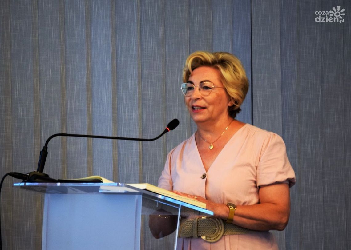 Anna Cicholska: Z Wami nie tylko przed wyborami