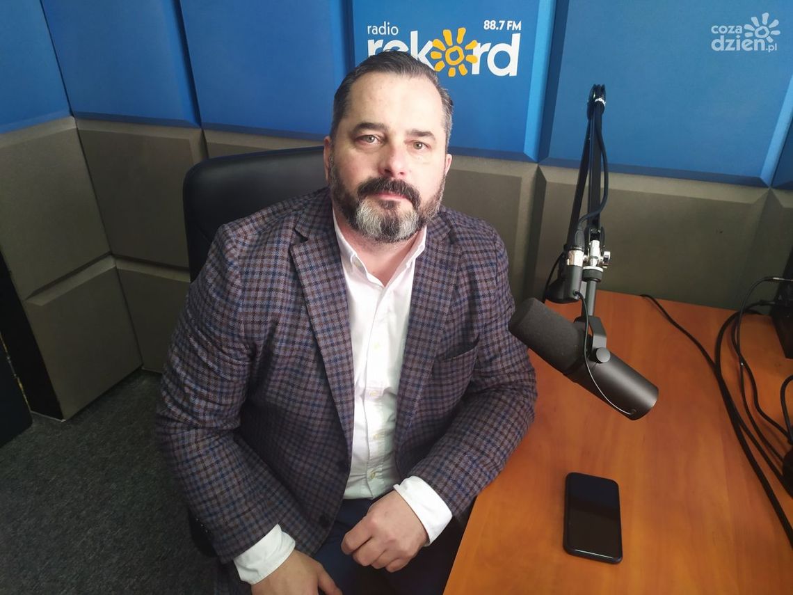 Arkadiusz Iwaniak: Podjęliśmy z żoną decyzję, że przyjmiemy do domu rodzinę ukraińską Arkadiusz Iwaniak: Podjęliśmy z żoną decyzję, że przyjmiemy do domu rodzinę ukraińską