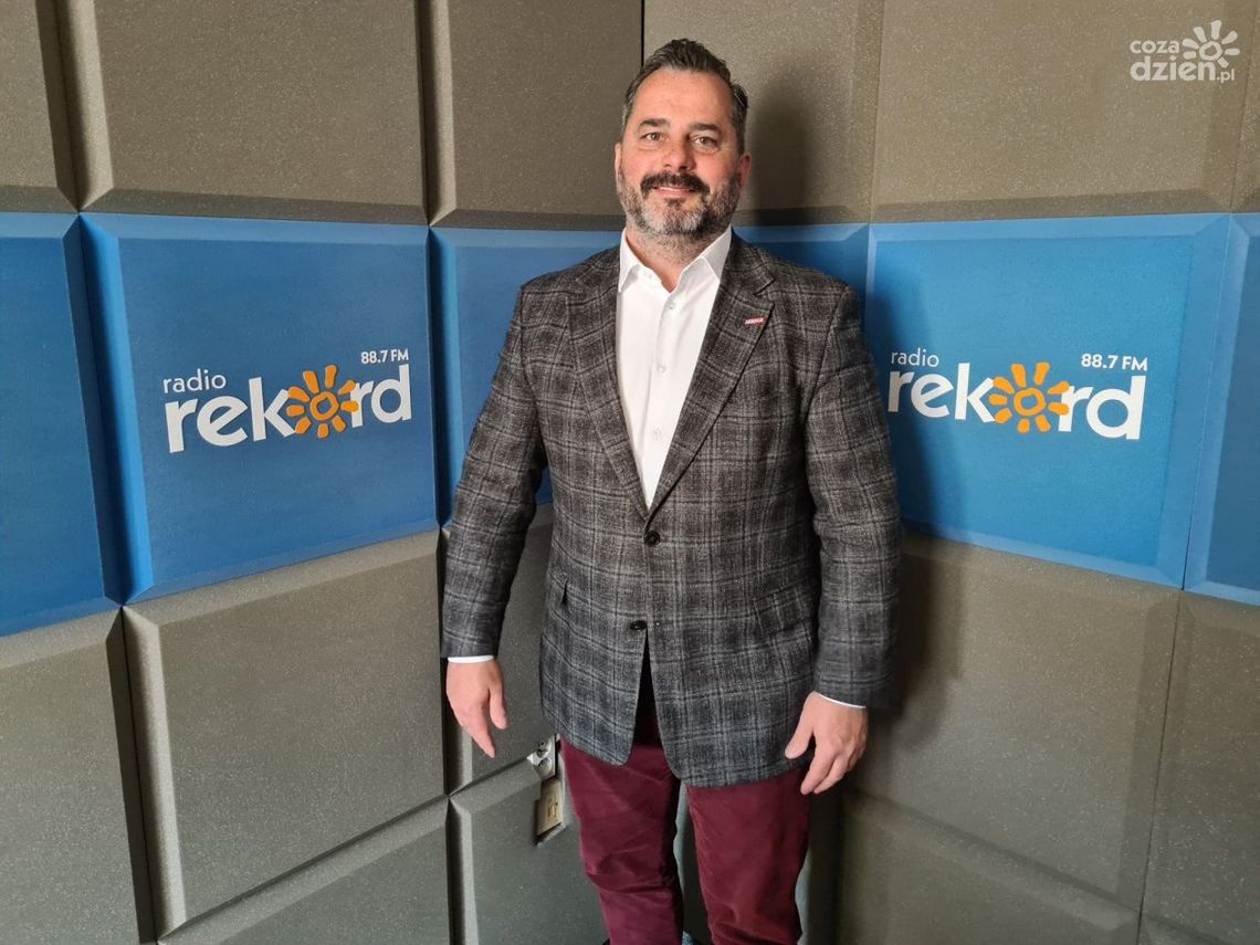 Arkadiusz Iwaniak: "Romans" Lewicy z PiSem opłaci się Polakom