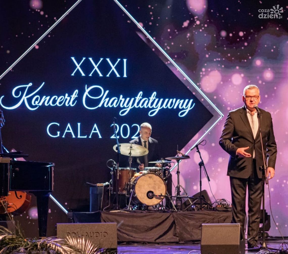 Artur Andrus z zespołem wystąpili podczas koncertu charytatywnego "Gala 2022"