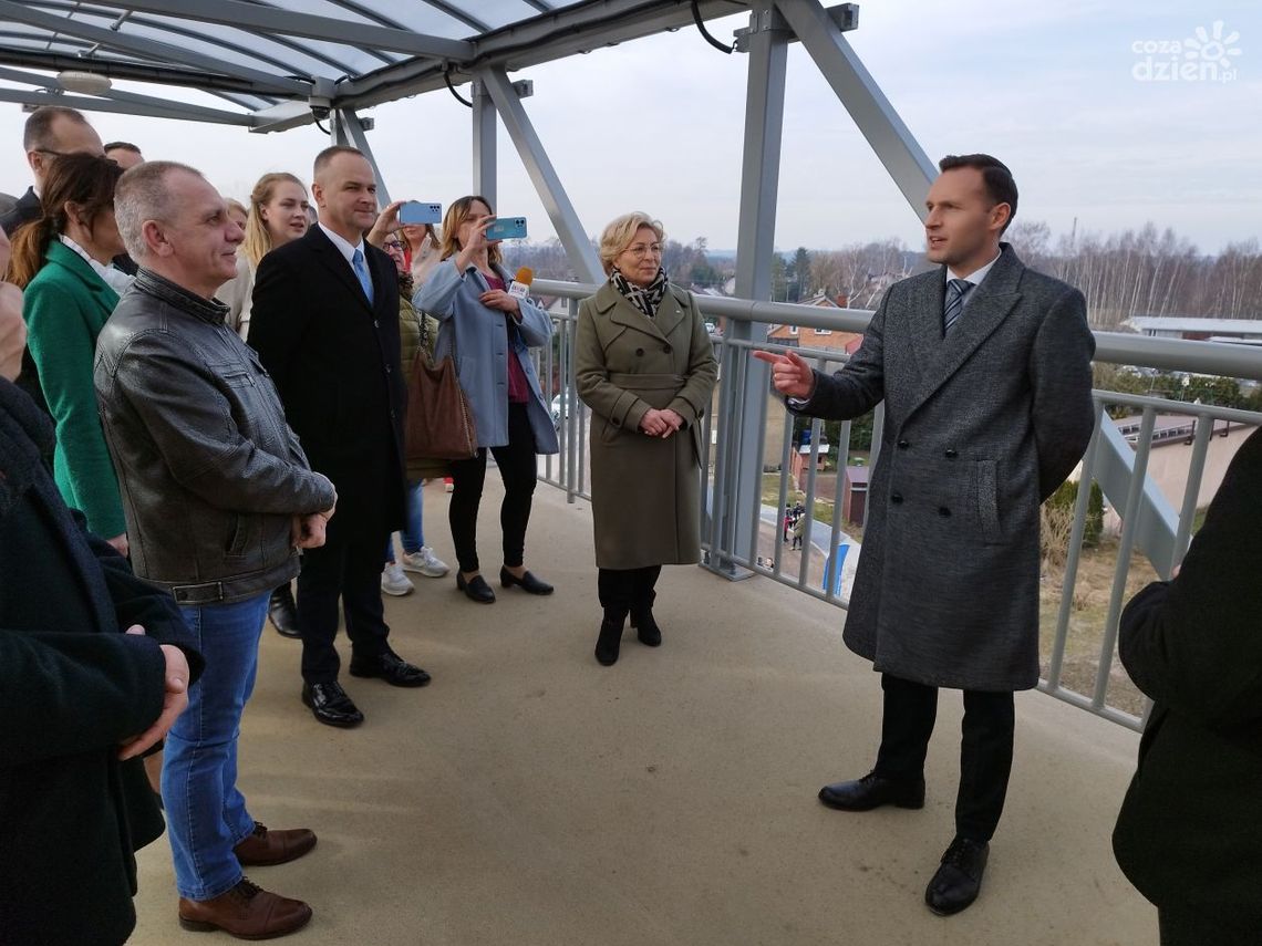 Bezpieczne przejście: nowy wiadukt pieszo-rowerowy w Ciechanowie