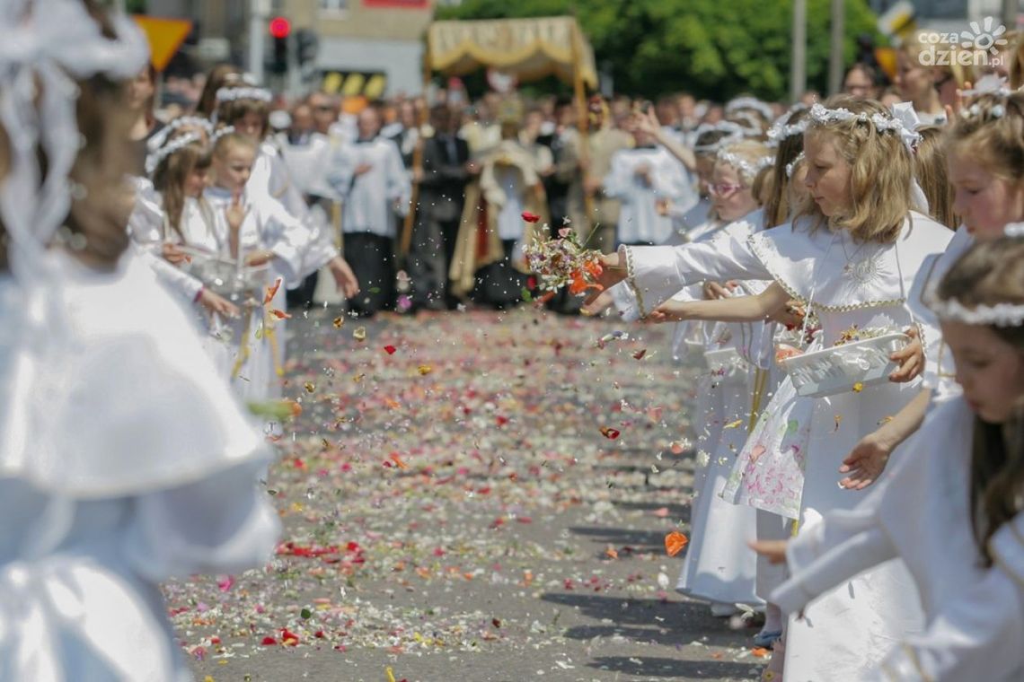 Boże Ciało bez procesji ulicami parafii