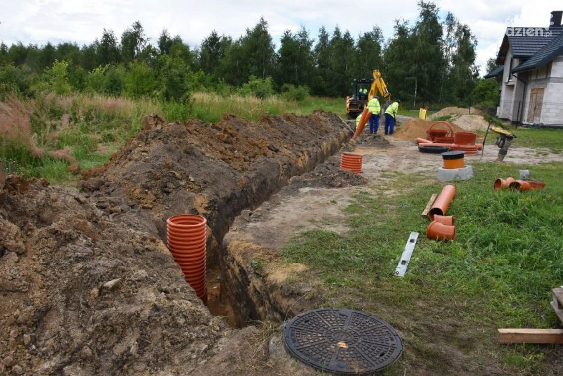 Budują na Kruczej, Rowerowej i Wiosennej. W Ciechanowie powstają nowe sieci