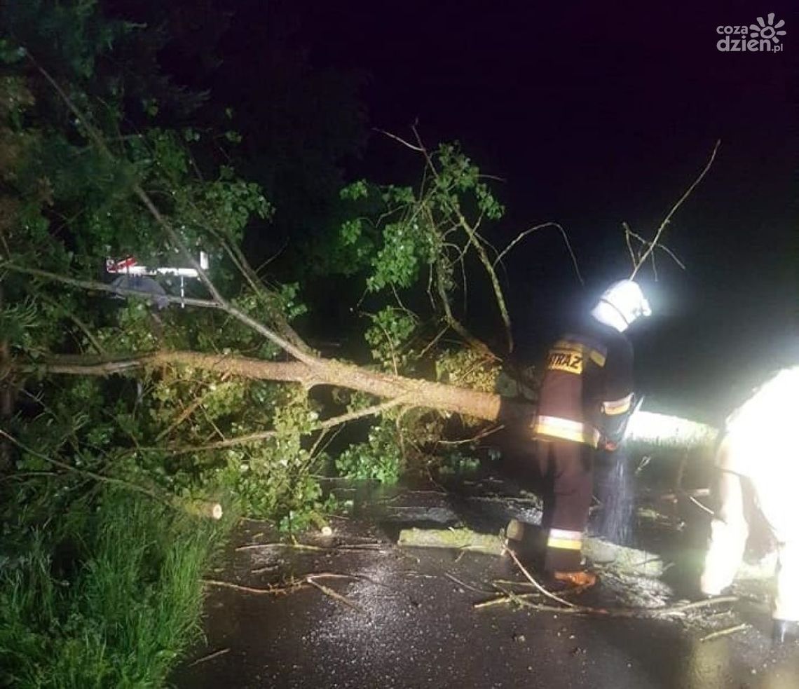 Burzliwa noc ciechanowskich strażaków Burzliwa noc ciechanowskich strażaków