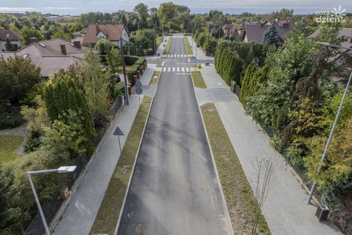 Ciechanów. Modernizacja pięciu dróg na osiedlu „Słonecznym” zakończona