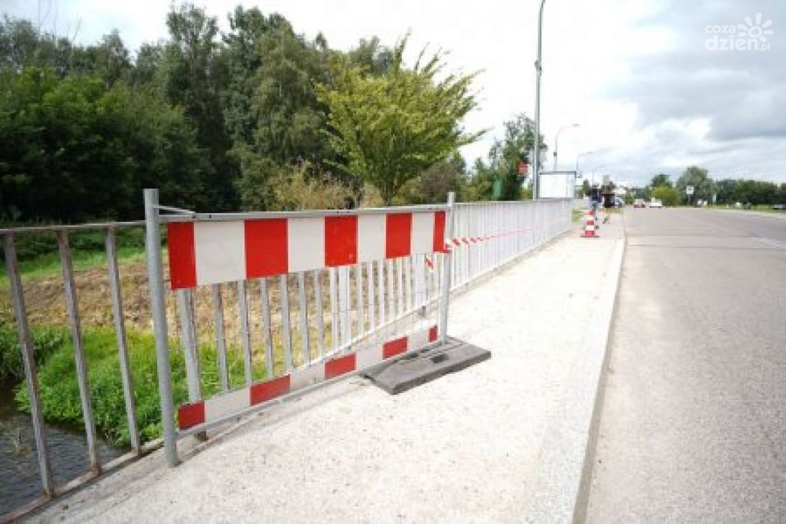 Ciechanów. Na ul. Zamkowej miasto rozpoczęło remont mostu