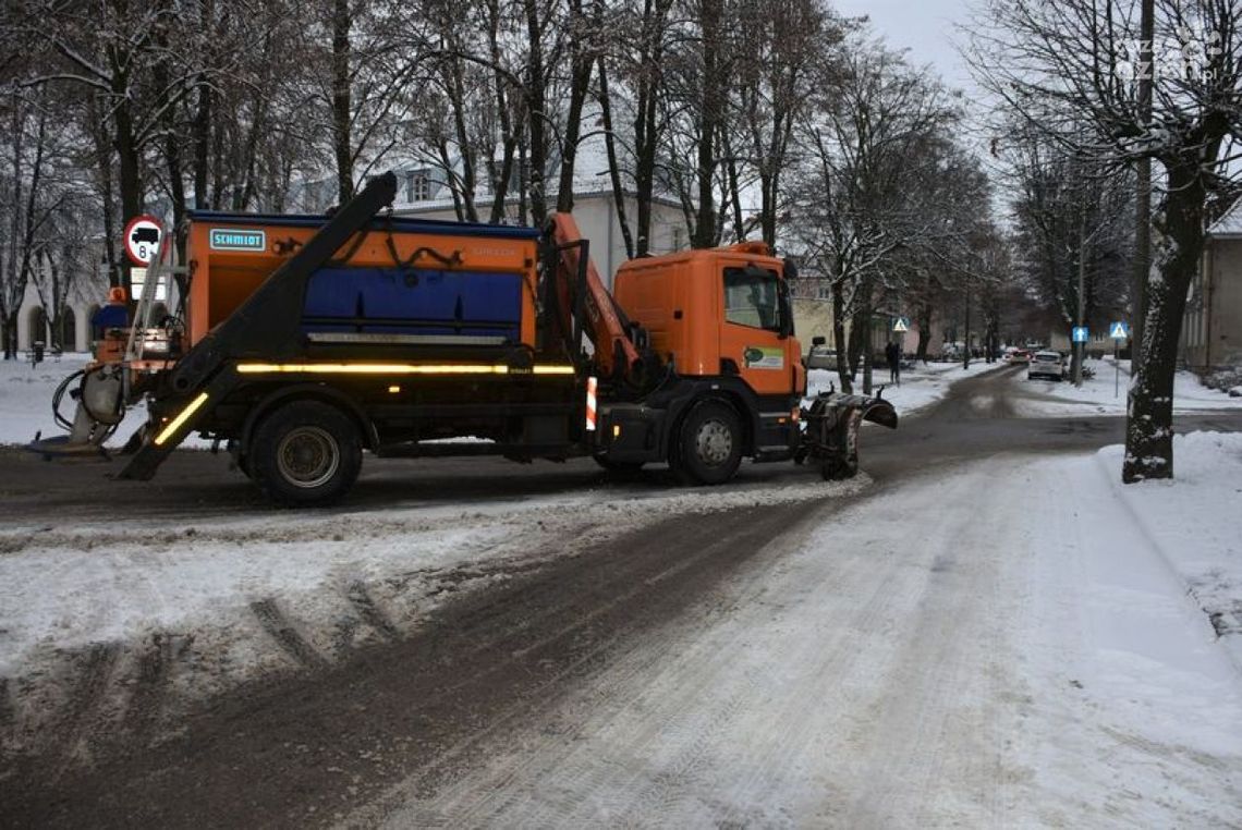Ciechanów pod śniegiem. "Prosimy o wyrozumiałość"