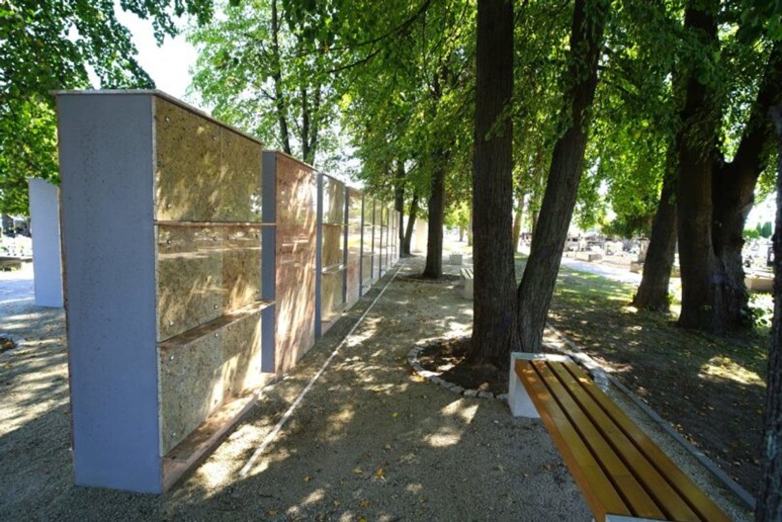 Ciechanów. Rozbudowa kolumbarium na cmentarzu komunalnym Ciechanów. Rozbudowa kolumbarium na cmentarzu komunalnym