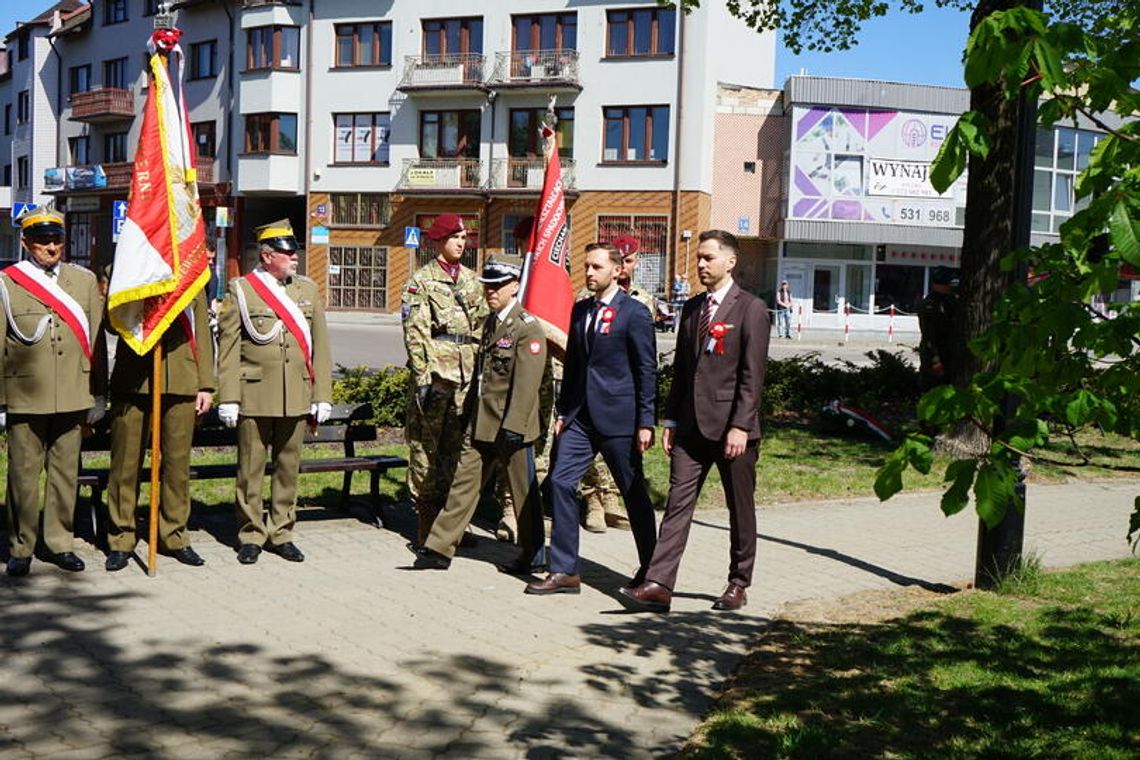 Ciechanów uczcił 235 rocznicę uchwalenia Konstytucji 3 Maja