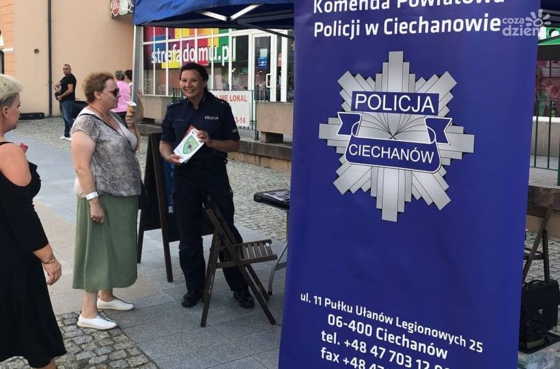 Ciechanowscy policjanci w trosce o seniorów