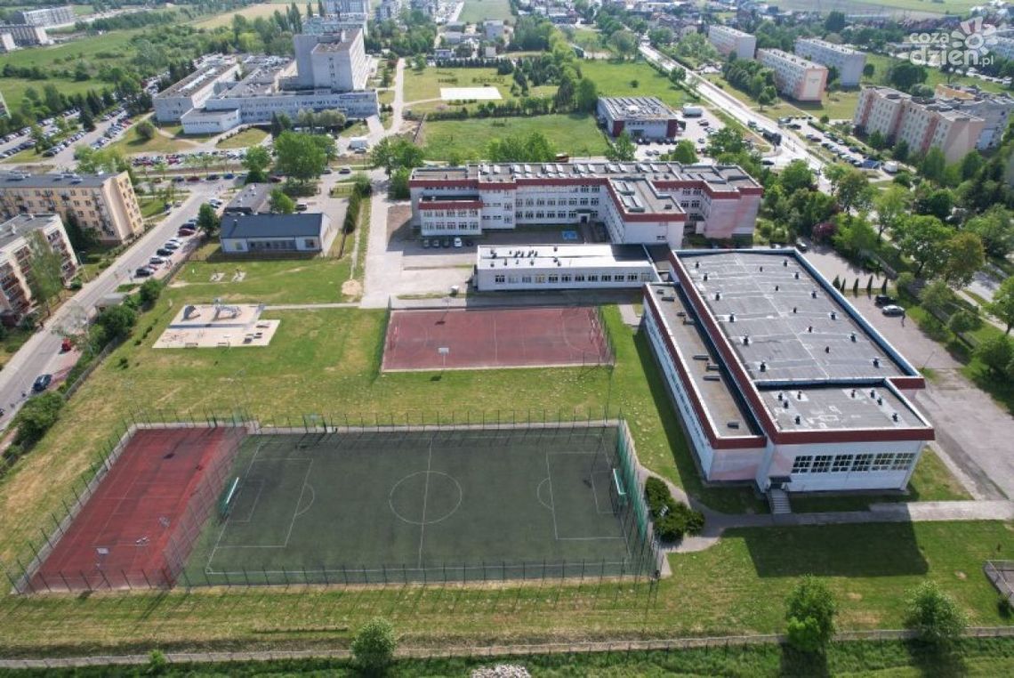 Ciechanowska "Trójka" doczeka się bieżni, po 15 latach zmodernizowane zostanie boisko