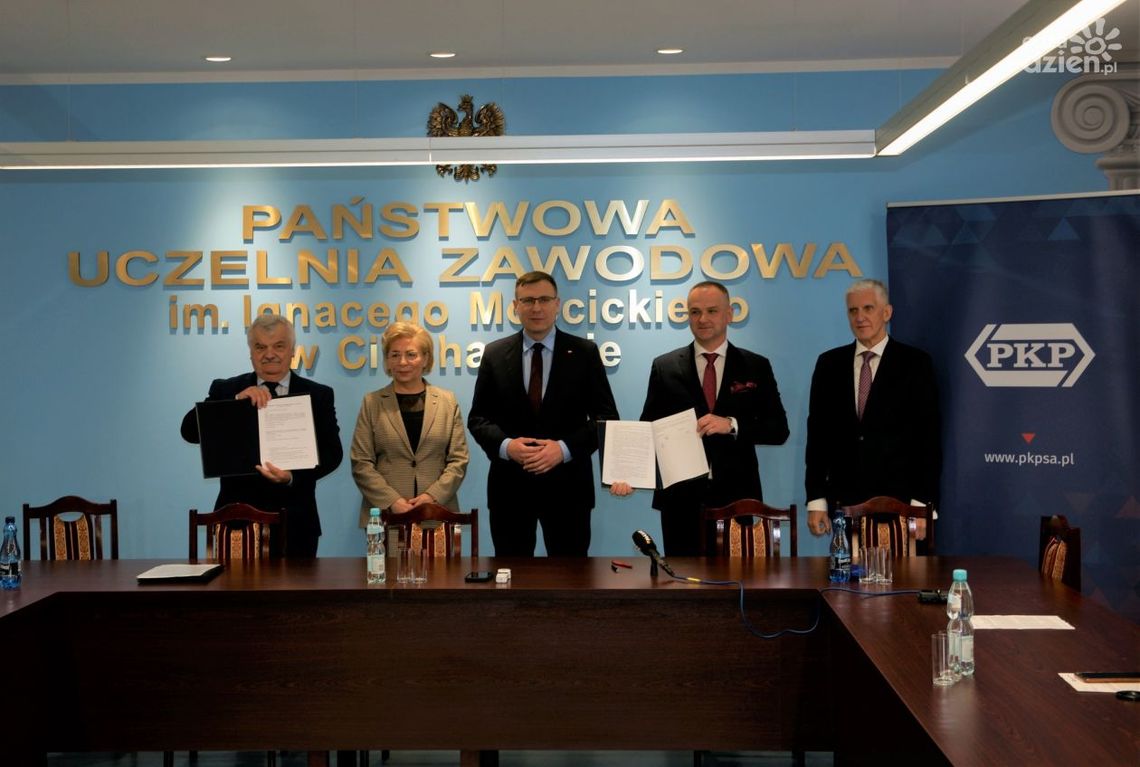 Ciechanowska uczelnia rozpoczyna współpracę z PKP S.A.