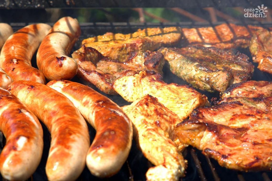 Ciechanowski Sanepid o żywności latem. Koniecznie przeczytaj!