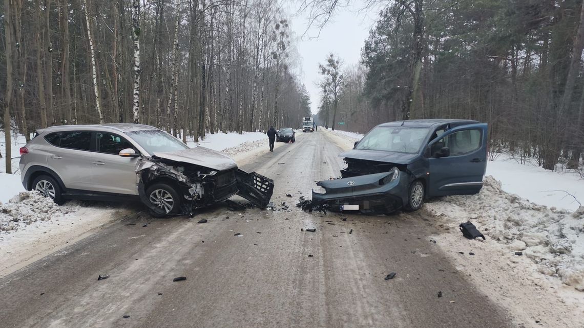 2 samochody po kolizji