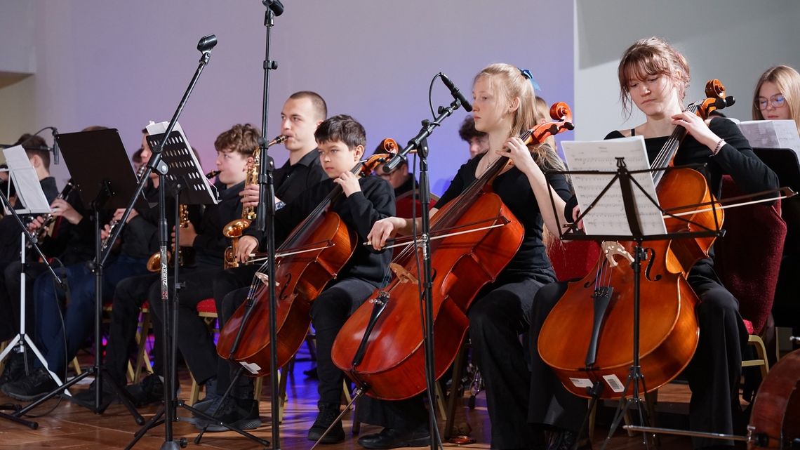 Darmowa szkoła muzyczna w Ciechanowie szuka talentów. Tu zaczynała Alicja Szemplińska Darmowa szkoła muzyczna w Ciechanowie szuka talentów. Tu zaczynała Alicja Szemplińska