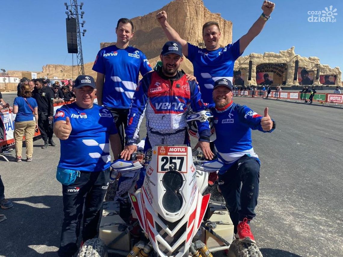Dojechał do celu! Kamil Wiśniewski na mecie Rajdu Dakar