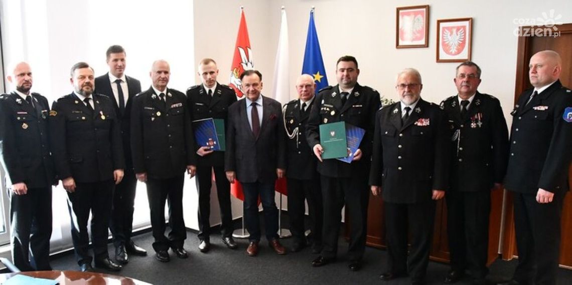 Druhowie OSP nagrodzeni. Wybrano strażaków miesiąca