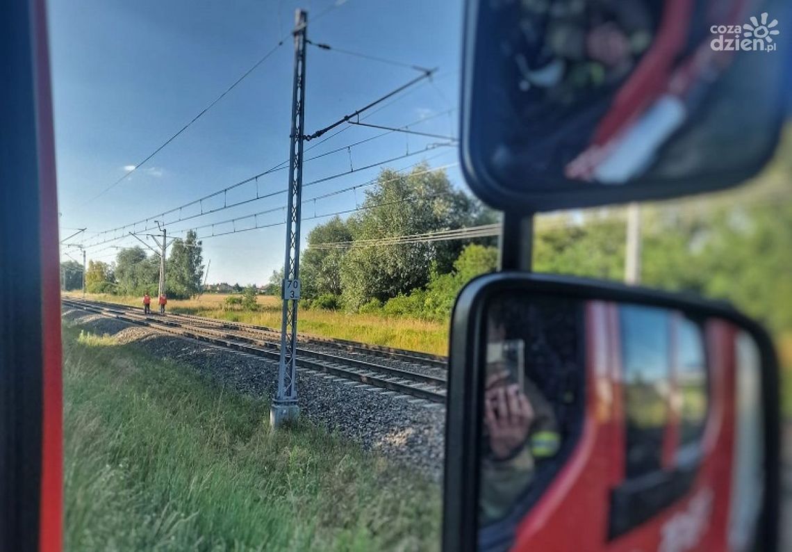 Drzemka między szynami, a nad nim Pendolino! Horror z happy endem na torowisku