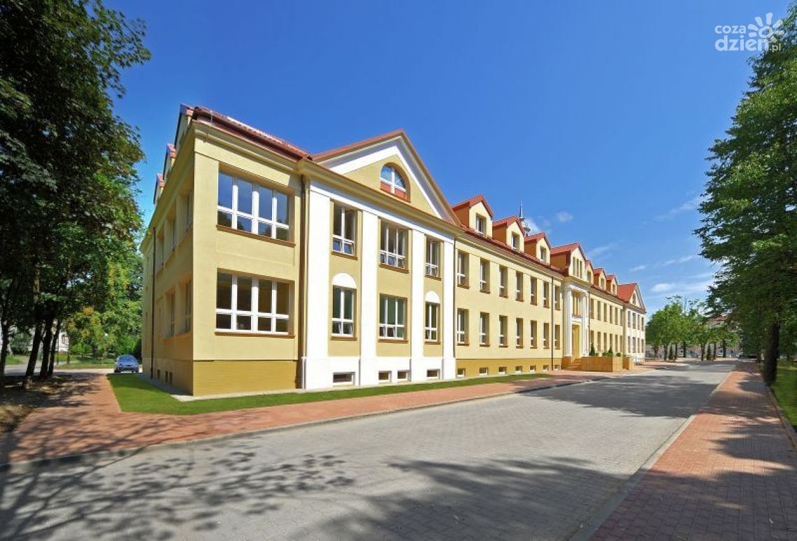 Dwóch lekarzy zarażonych koronawirusem