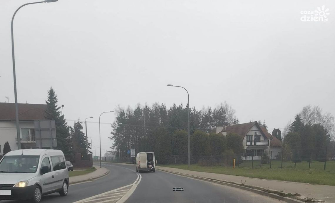 Dziś paczka nie dotrze do celu? Otwarte drzwi w kurierskim busie